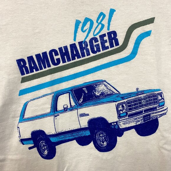 1981 Dodge Ramcharger SUV Graphic Design Croptop Medium - Picture 2 of 4